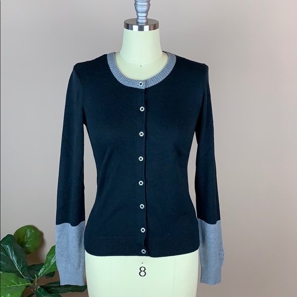 Cutter & Buck Sweaters - 🆕Cutter and Buck Black and Grey Cardigan size-XS